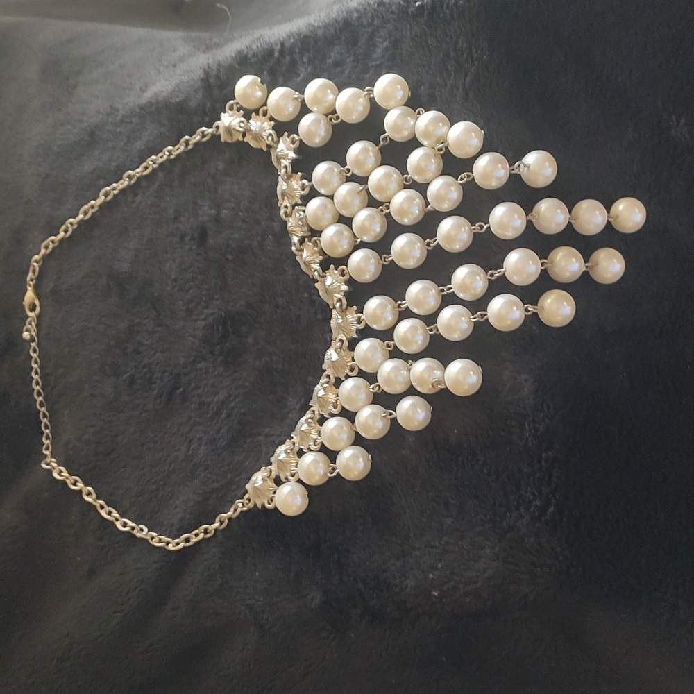 Pearls/Rhinestone Necklace - Picture 6 of 6